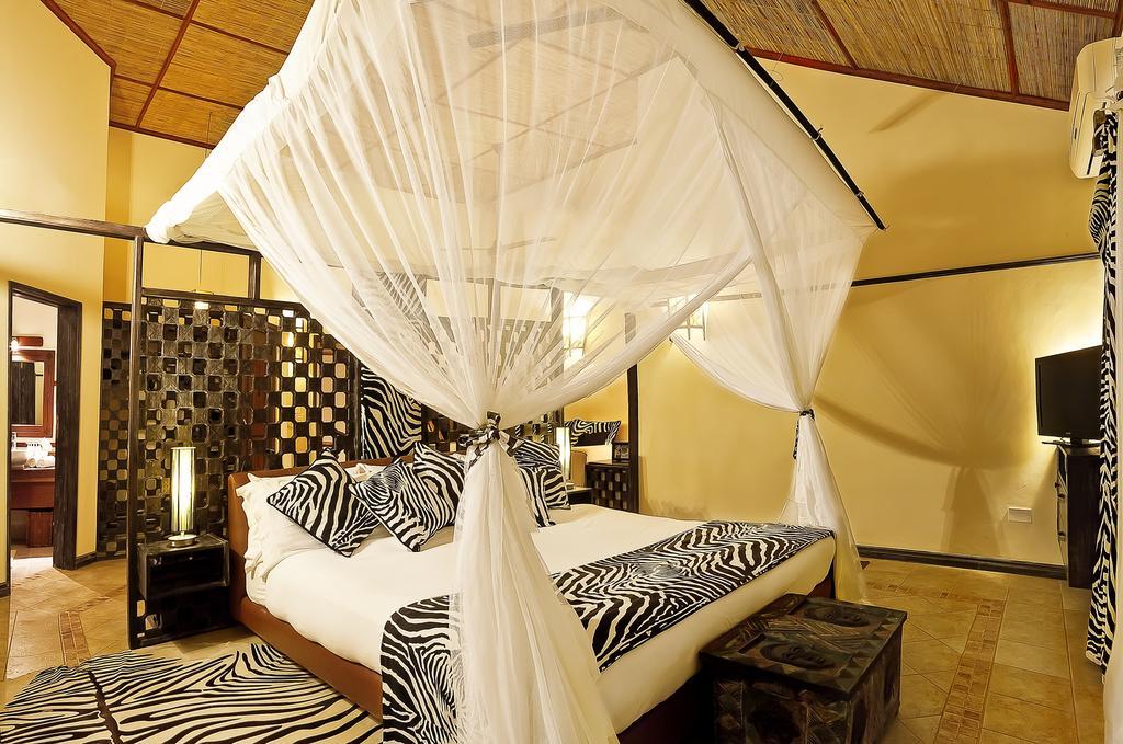 Hotel Afrochic Diani Ukunda Habitación foto