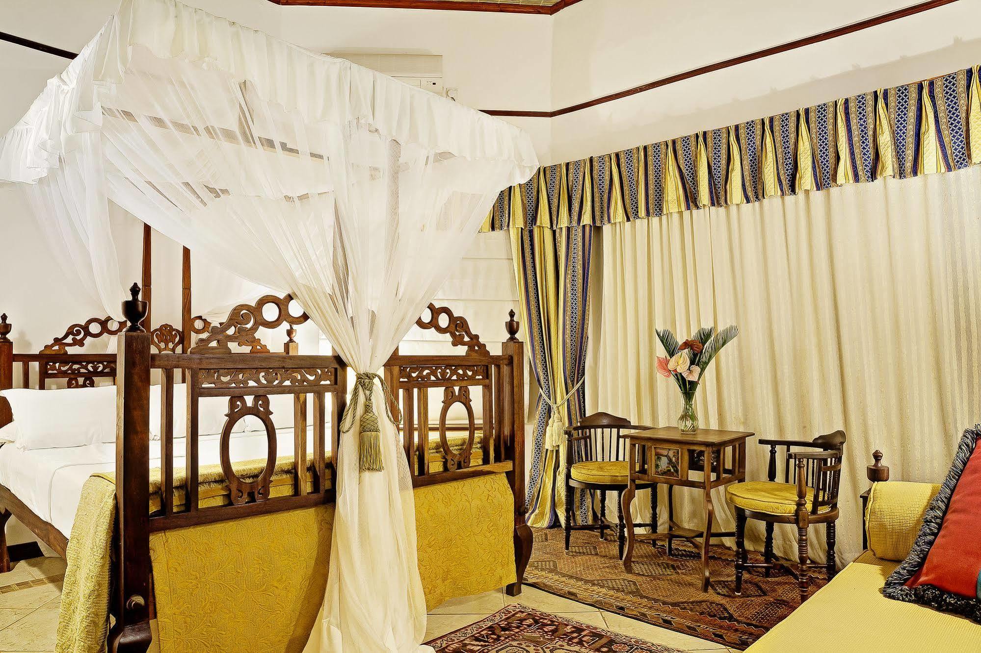 Hotel Afrochic Diani Ukunda Exterior foto